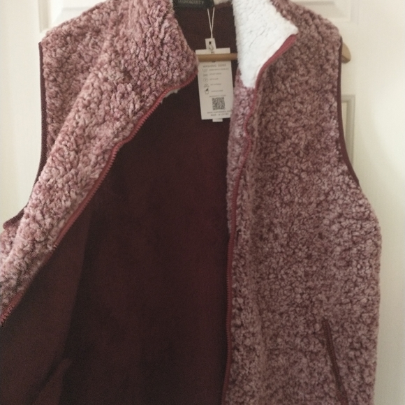 Fur vest - Picture 1 of 4